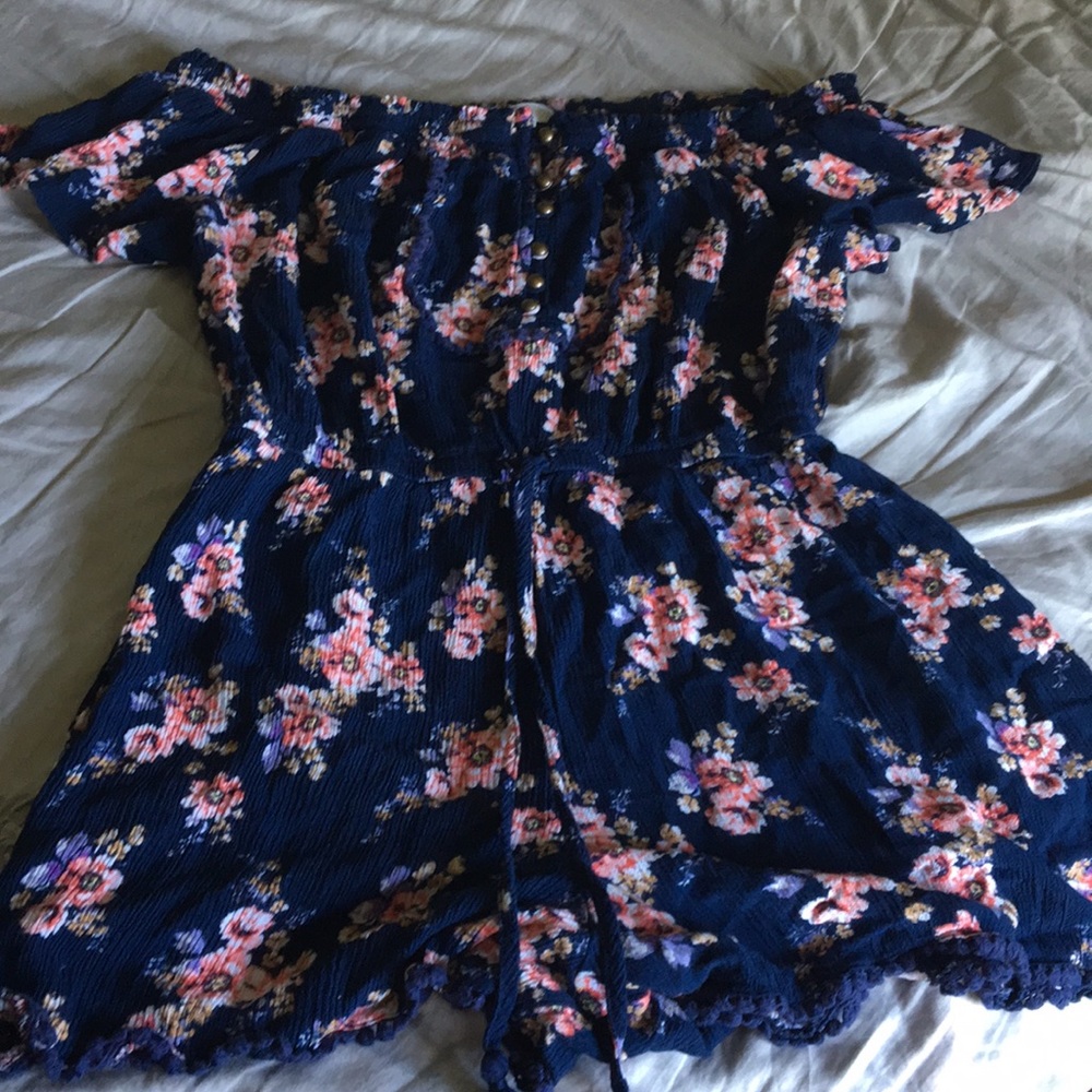 Juniors Large Romper